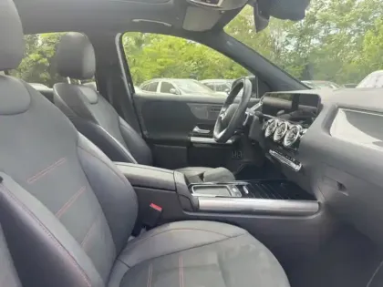 Photo 11 Mercedes GLA 250 e AMG Line