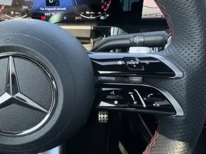 Photo 12 Mercedes GLA 250 e Hybrid EQ AMG Line