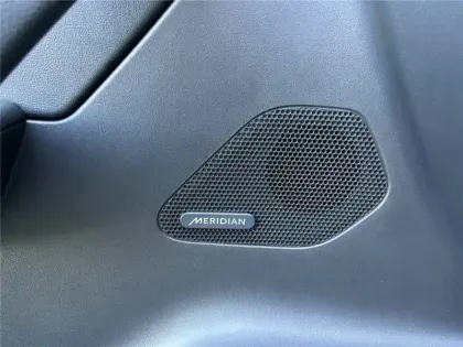 Photo 23 Jaguar F-Pace 2.0 D - 180 CH  AWD BVA8