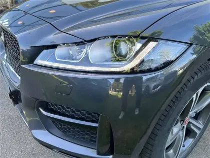 Photo 31 Jaguar F-Pace 2.0 D - 180 CH  AWD BVA8