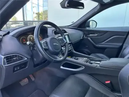 Photo 18 Jaguar F-Pace 2.0 D - 180 CH  AWD BVA8