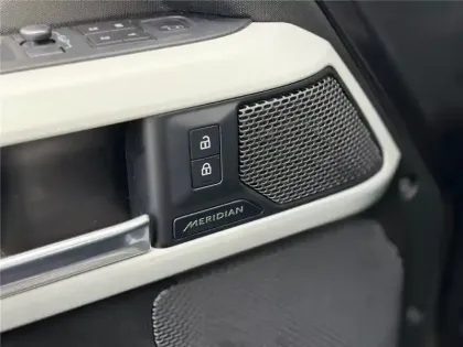 Photo 29 Land rover Defender 110 P400E PHEV BVA8