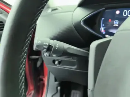 Photo 17 DS DS 3  BlueHDi 130 EAT8 Rivoli