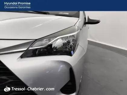 Photo 13 Toyota Yaris  70 VVT-i 20eme anniversaire