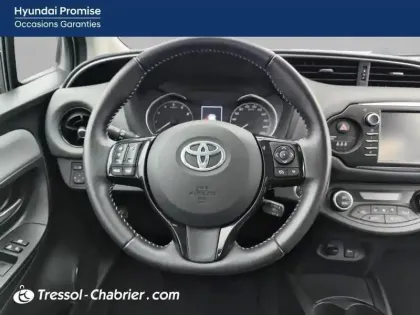 Photo 11 Toyota Yaris  70 VVT-i 20eme anniversaire