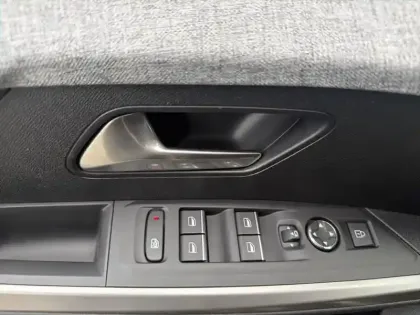 Photo 19 Peugeot 3008  Hybrid 145 e-DCS6 GT