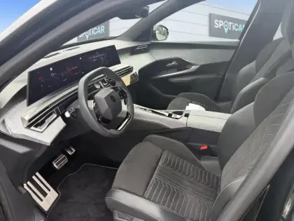 Photo 8 Peugeot 3008  Hybrid 145 e-DCS6 GT