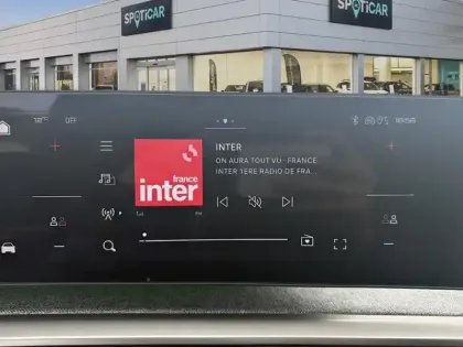 Photo 21 Peugeot 3008  Hybrid 145 e-DCS6 GT