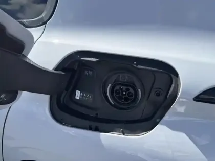 Photo 15 Peugeot 308  PHEV 180 e-EAT8 Allure Pack