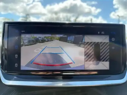 Photo 25 Peugeot 2008  Hybrid 145 e-DCS6 Allure