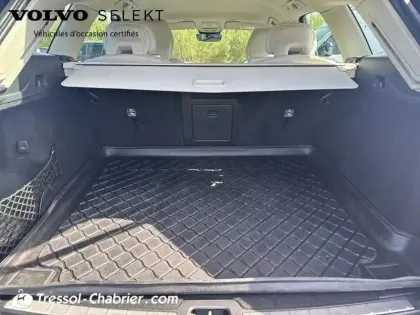 Photo 7 Volvo Xc60  B4 (Diesel) 197 ch Geartronic 8 Momentum Business