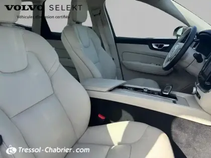 Photo 8 Volvo Xc60  B4 (Diesel) 197 ch Geartronic 8 Momentum Business
