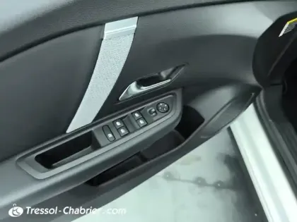 Photo 27 Citroën C4  PureTech 130 S&S EAT8 Shine Pack