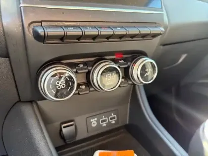 Photo 12 Renault Captur  TCe 90 Intens
