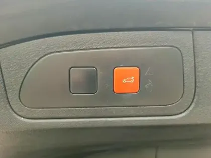 Photo 12 DS DS 7  Crossback E-TENSE 225ch Performance Line +