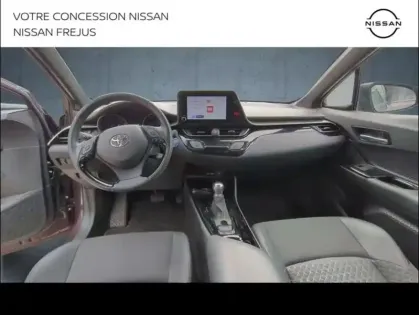 Photo 10 Toyota C-HR  2.0 Hybride 184ch Collection E-CVT