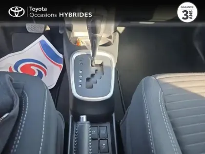 Photo 9 Toyota Yaris  100h Dynamic 5p RC18