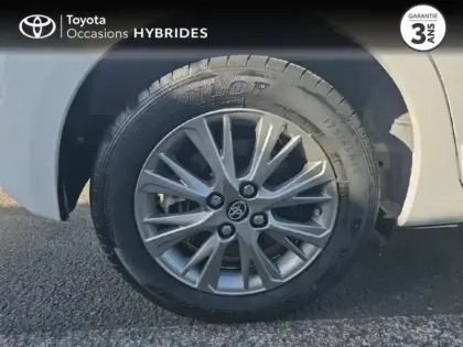 Photo 7 Toyota Yaris  100h Dynamic 5p RC18