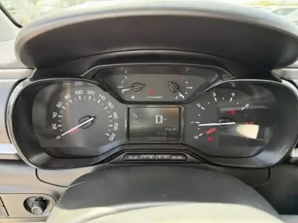 Photo 13 Citroën C3  1.5 BlueHDi 100ch S&S Feel E6.d