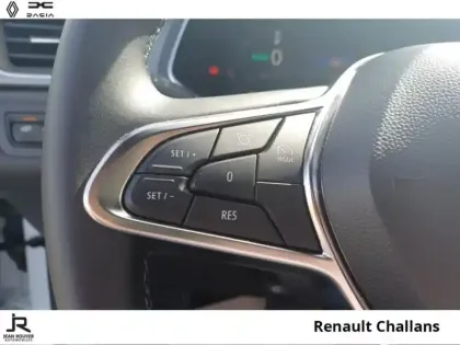 Photo 11 Renault Captur  1.6 E-Tech hybride 145ch Techno