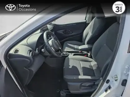 Photo 10 Toyota Yaris  116h Design 5p MC24