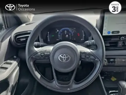 Photo 8 Toyota Yaris  116h Design 5p MC24