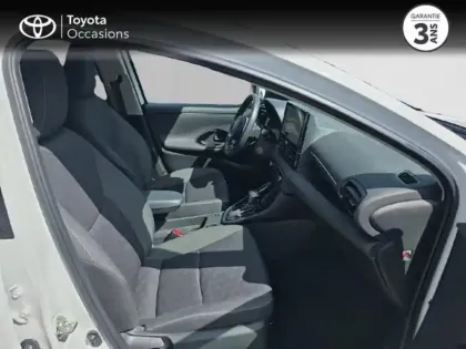 Photo 5 Toyota Yaris  116h Design 5p MC24