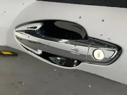 Photo 7 Peugeot 3008  HYBRID4 300ch GT e-EAT8