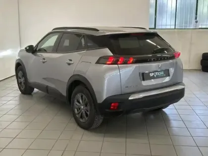 Photo 10 Peugeot 2008  e- 136ch Style