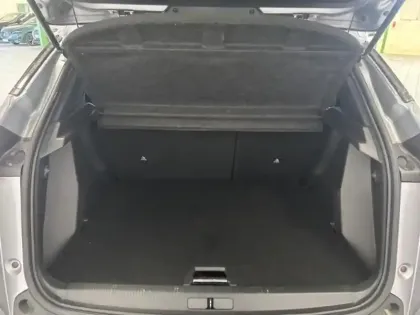 Photo 6 Peugeot 2008  e- 136ch Style