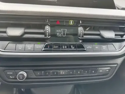 Photo 10 BMW Serie 1 Série 1 118dA 150ch M Sport 8cv