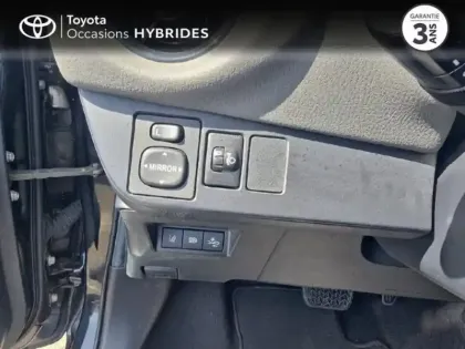 Photo 14 Toyota Yaris  100h France Business 5p RC19