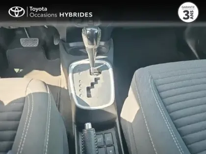 Photo 10 Toyota Yaris  100h France Business 5p RC19