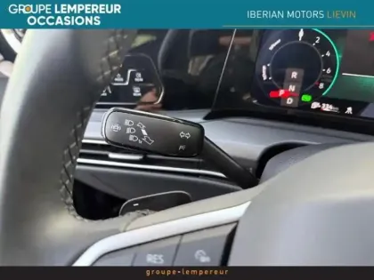 Photo 13 Volkswagen Golf  1.4 eHybrid OPF 204ch Style DSG6