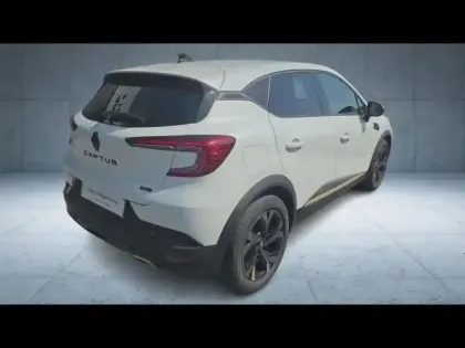 Photo 5 Renault Captur  1.6 E-Tech hybride 145ch Engineered