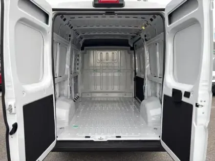 Photo 11 Fiat Ducato  Fg L2H2 3.3 140ch Easy Pro