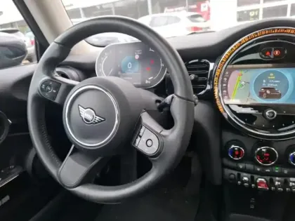 Photo 6 Mini Mini  Cooper 136ch  Edition Camden BVA7