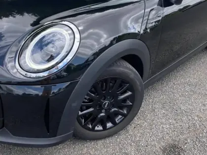 Photo 18 Mini Mini  Cooper 136ch  Edition Camden BVA7