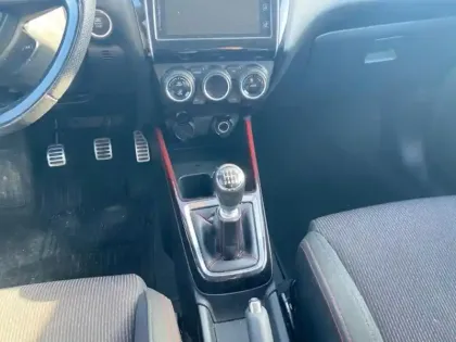 Photo 11 Suzuki Swift  1.4 Boosterjet Hybrid 129ch Sport