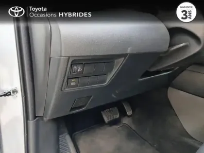 Photo 24 Toyota Yaris  116h Dynamic 5p MY22