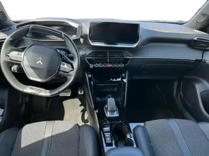 Photo 9 Peugeot 2008  e- 136ch GT