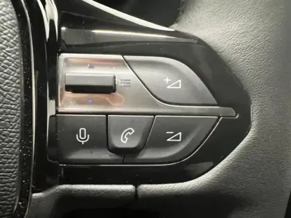 Photo 8 Peugeot 308  SW 1.5 BlueHDi 130ch S&S Allure EAT8