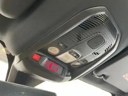 Photo 12 Peugeot 3008  Plug-in Hybrid 225ch Allure Pack e-EAT8