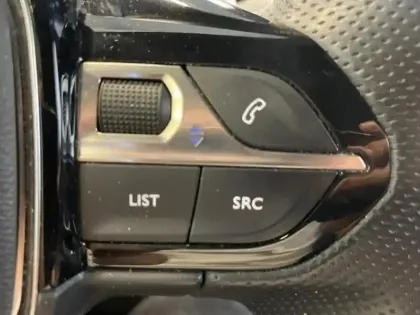 Photo 7 Peugeot 3008  Plug-in Hybrid 225ch Allure Pack e-EAT8