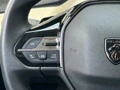 Photo 7 Peugeot 308  1.2 PureTech 130ch S&S Allure EAT8