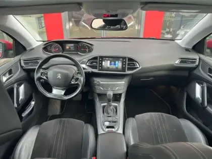 Photo 9 Peugeot 308  SW 1.2 PureTech 130ch Féline S&S EAT6