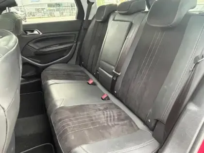 Photo 8 Peugeot 308  SW 1.2 PureTech 130ch Féline S&S EAT6