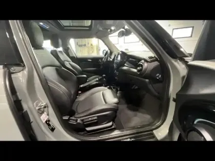 Photo 8 Mini Mini  5 Portes Cooper 136ch Edition Camden