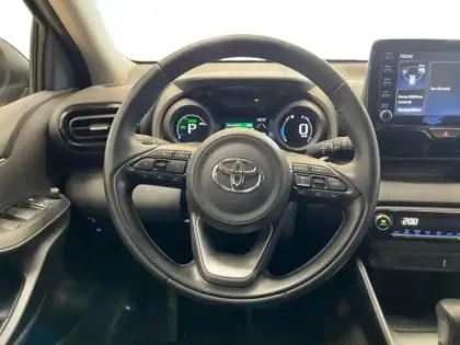 Photo 14 Toyota Yaris  116h Design 5p MY22