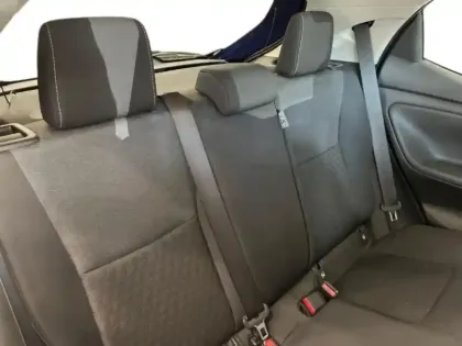 Photo 8 Toyota Yaris  116h Design 5p MY22